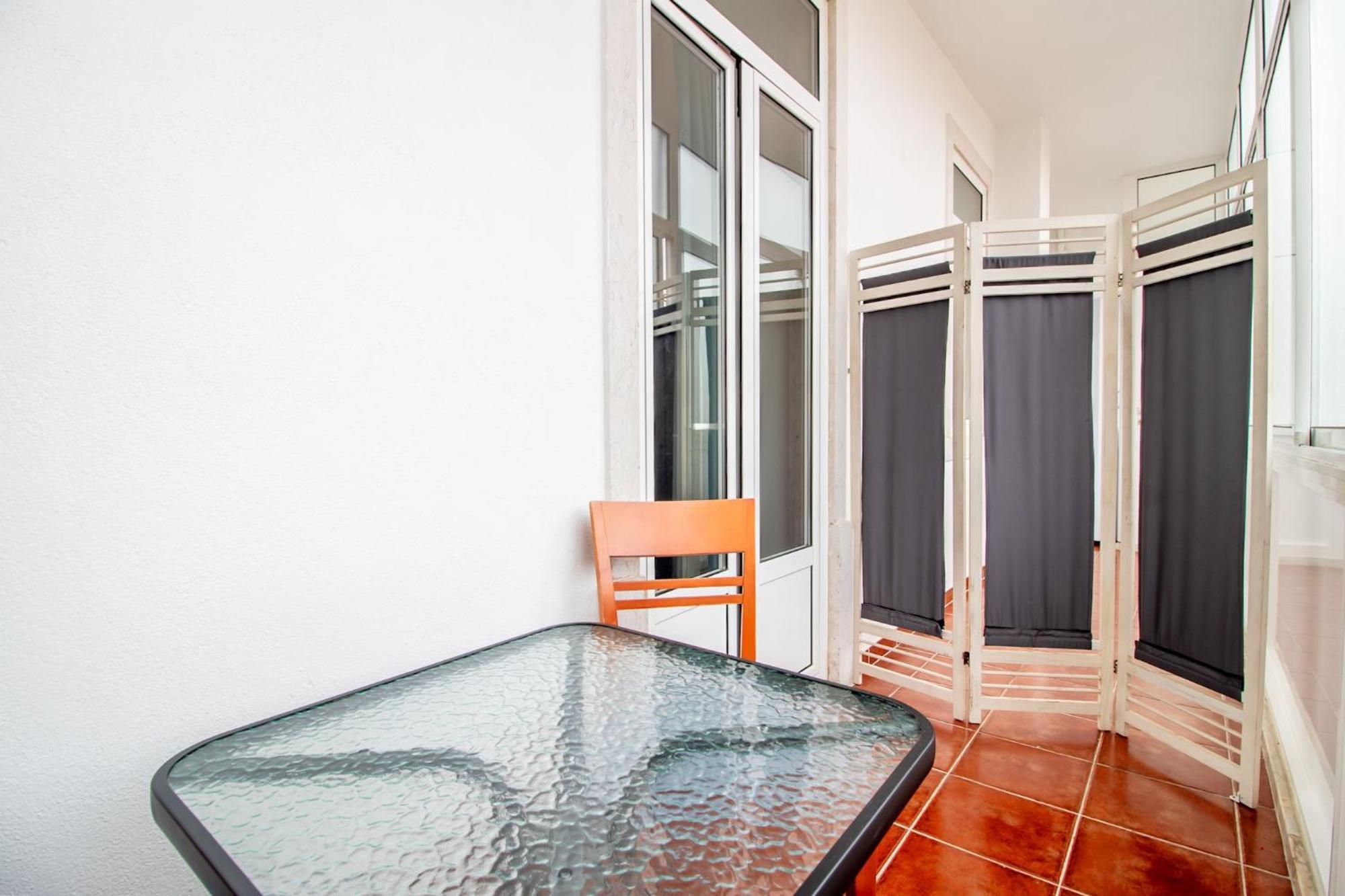 Отель Arroios - Third Floor Лиссабон Экстерьер фото