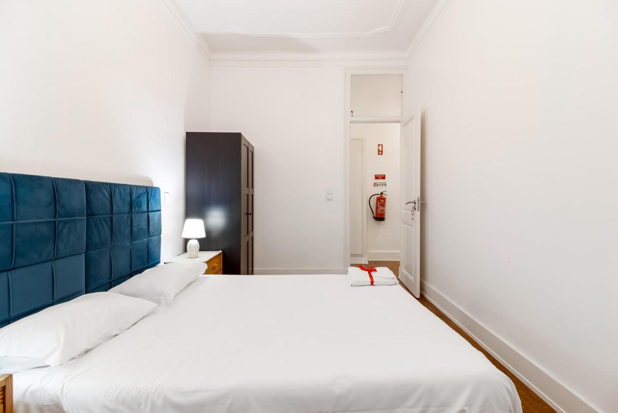 Отель Arroios - Third Floor Лиссабон Экстерьер фото