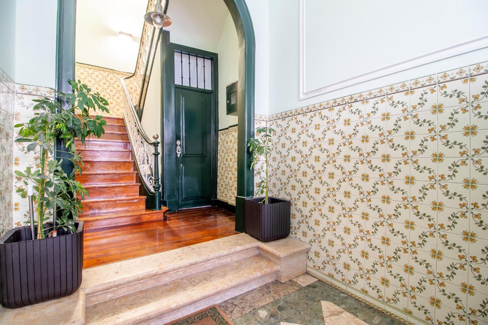 Отель Arroios - Third Floor Лиссабон Экстерьер фото