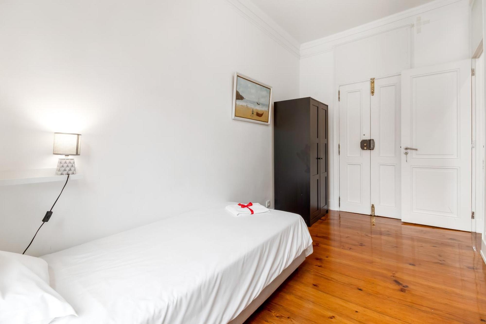 Отель Arroios - Third Floor Лиссабон Экстерьер фото
