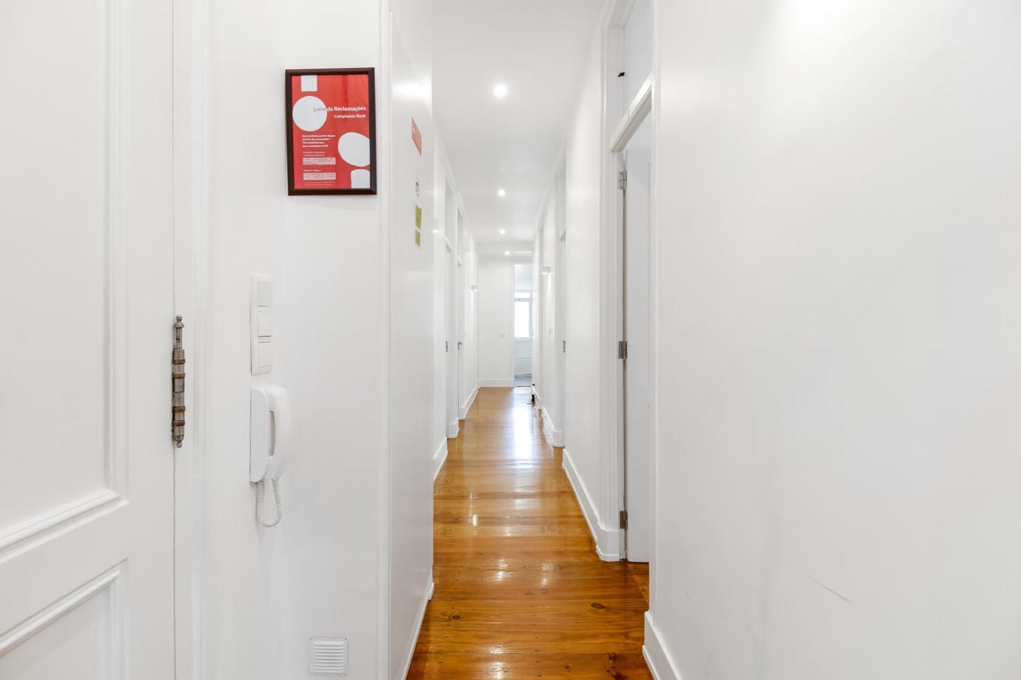 Отель Arroios - Third Floor Лиссабон Экстерьер фото